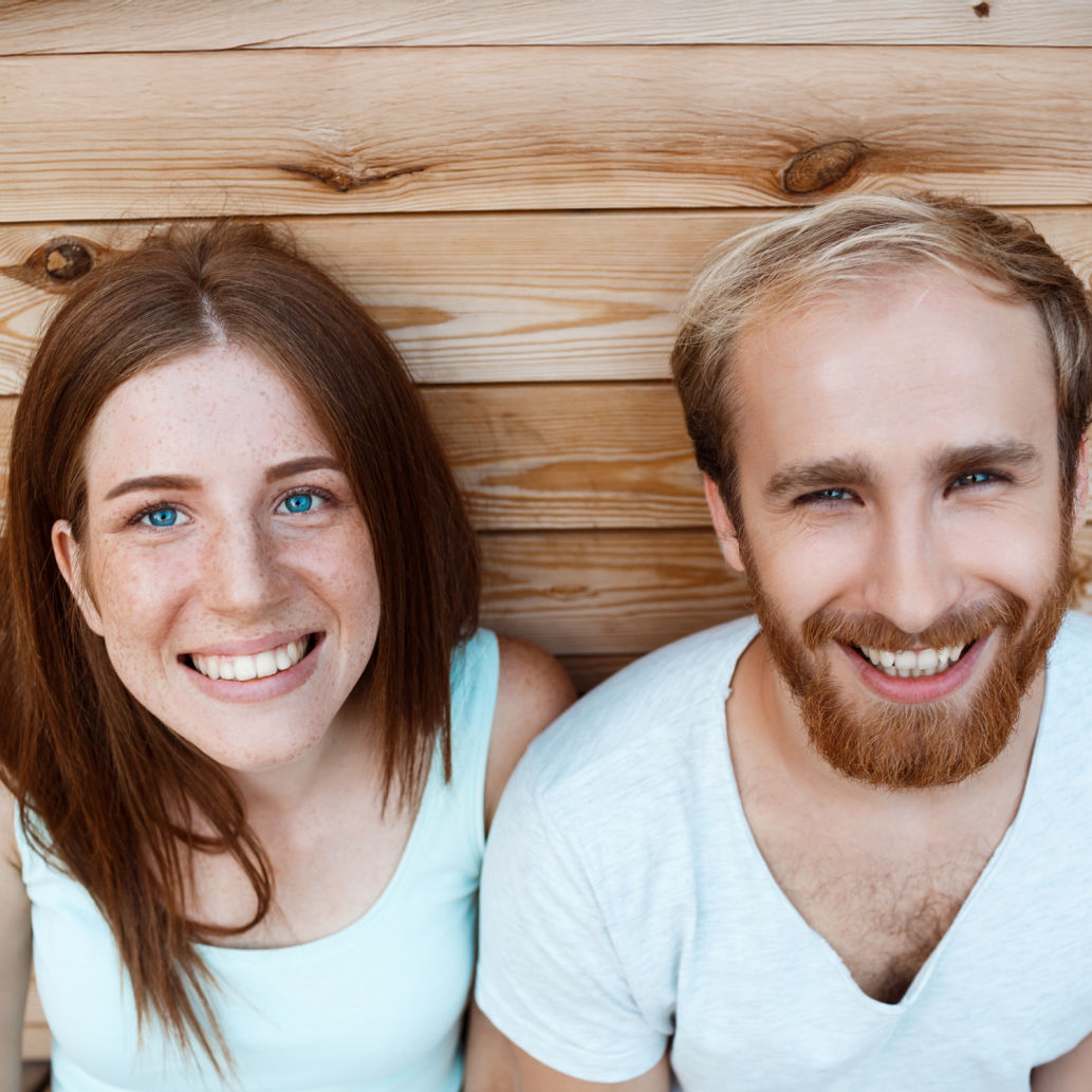 glückliches junges Paar